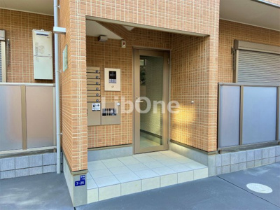 【エントランス】 | メゾン市川南