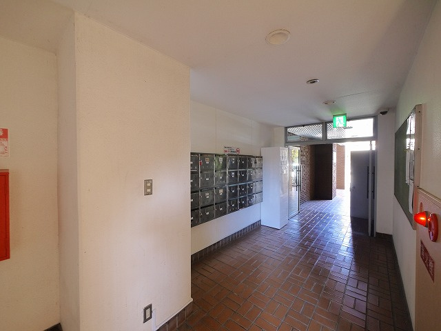 富士ハイツ筒井のロビー