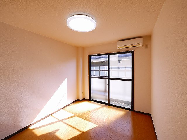 アーバンヒルⅡの洋室