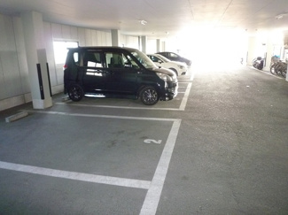 【駐車場】
