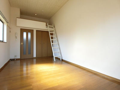 【居間・リビング】 | サンヒルズ八乙女 | 7．5帖の洋室です。