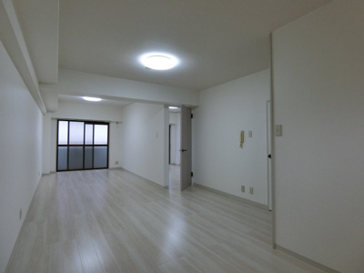 【洋室】 | シェーンハイト