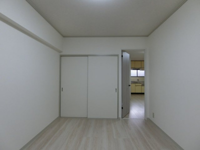 【洋室】 | シェーンハイト