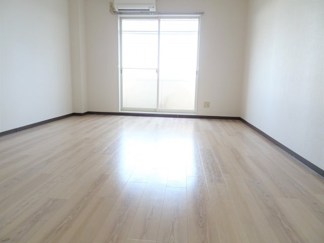 プチシャトー楽田の内装