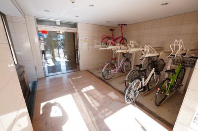 【エントランス】 | Quattro G