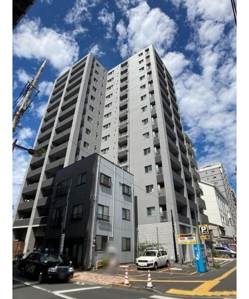 プレシス入谷の外観