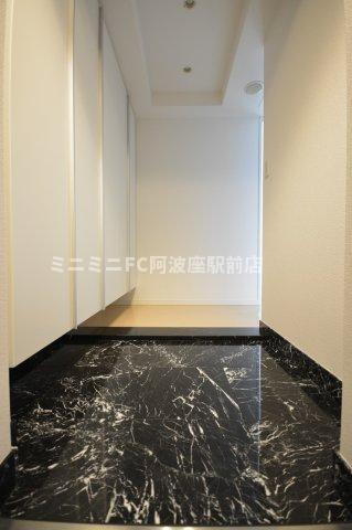 シティタワー西梅田の玄関|※別号室参考写真