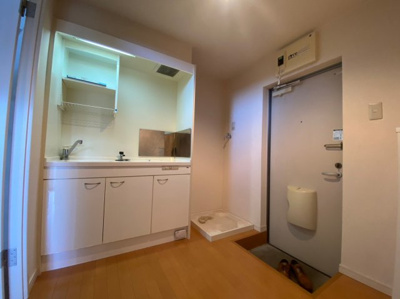 【内装】 | シャトー塩池 | 明るい室内です