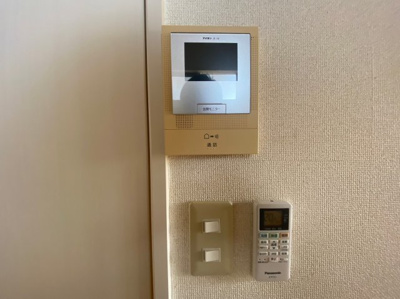 【セキュリティ】 | シャトー塩池 | モニターホンです