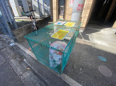 【設備】 | シャトー塩池 | 専用ゴミ置き場です