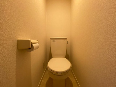 【トイレ】 | シャトー塩池 | 清潔感のあるトイレです