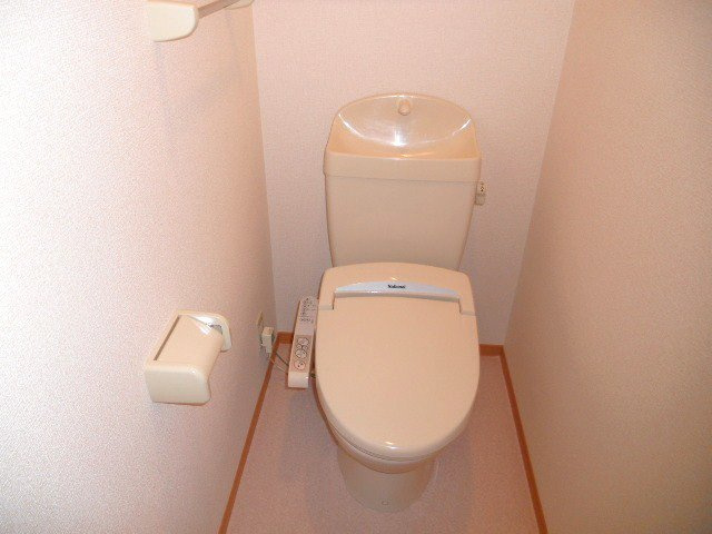 セジュール西岡本のトイレ
