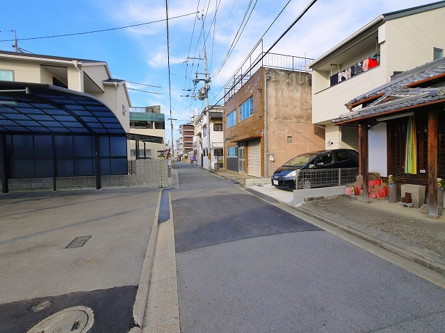 ビッグフォレスト駐車場の外観