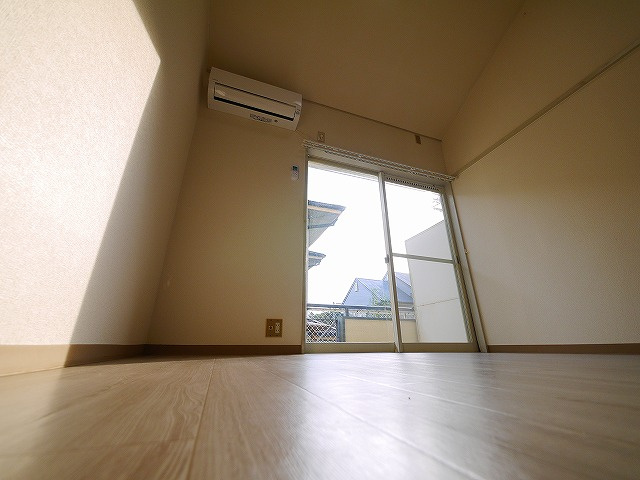 シティパレス西大寺Ｐ２の洋室