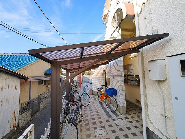 シティパレス西大寺Ｐ２のその他共用部分|駐輪スペースです