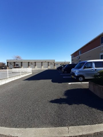 【駐車場】 | カラー | 駐車場があります