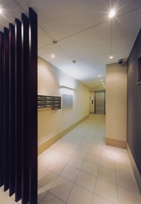 【エントランス】 | アリビオ港晴 | 毎日通るエントランスはこのようになっています