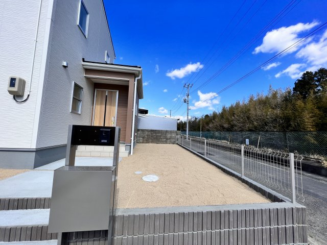内郷高坂町２丁目第1の前面道路含む現地写真|前面道路含む現地写真です