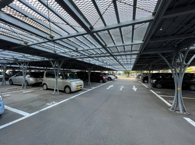 旭コーポの駐車場