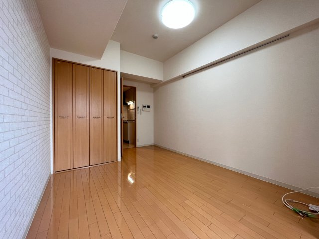 シャルマンフジ阿波座ウェストの洋室