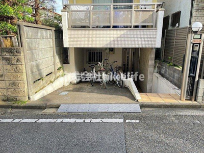 【駐車場】 | 上馬戸建