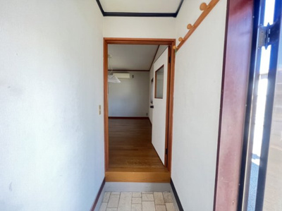 【玄関】 | 明治町1丁目貸家