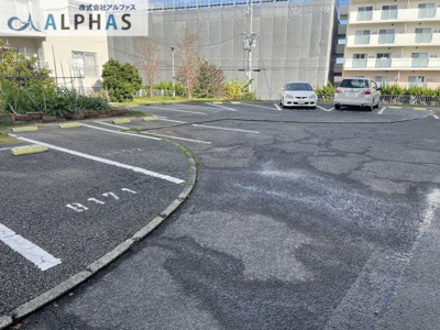 【駐車場】 | 明舞一三団地五六号棟 | 敷地内に駐車場ございます♪来客者用駐車場あり！！