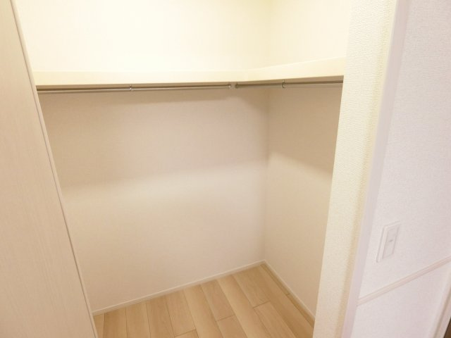 ゼフィランサスの収納|同物件反転タイプ