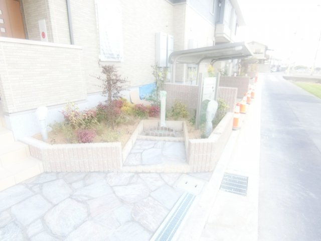 ゼフィランサスのエントランス