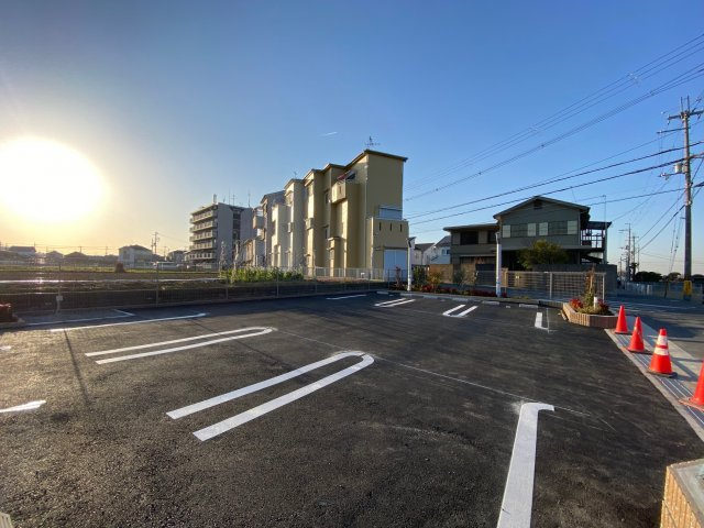 ゼフィランサスの駐車場