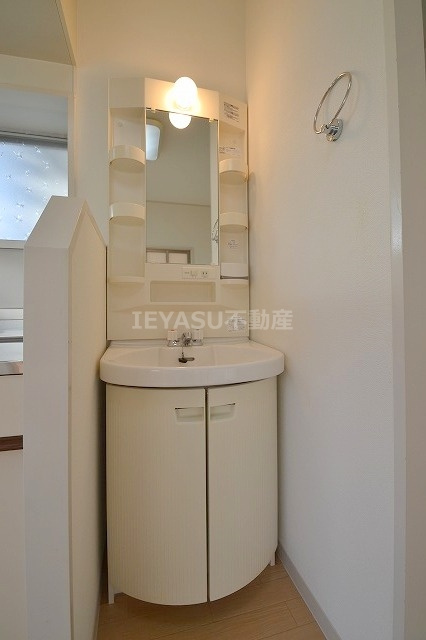 森ハイツの洗面所