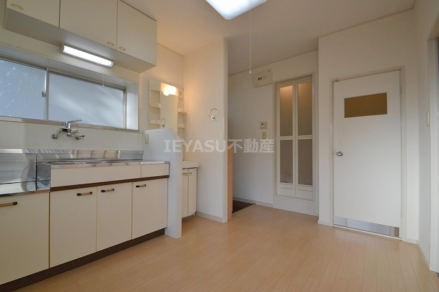 森ハイツの居間・リビング