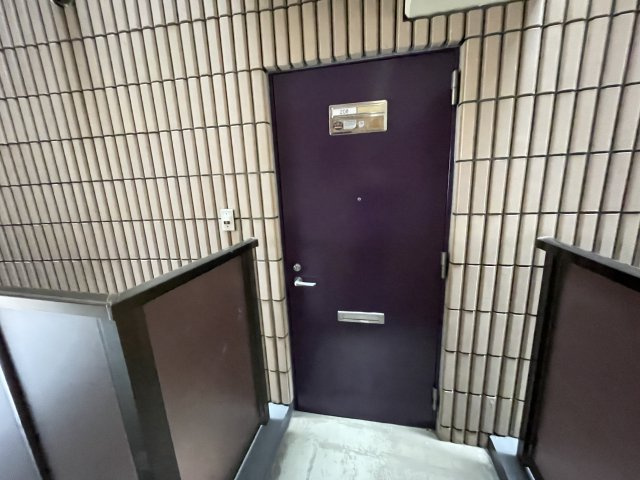 UKマンションの玄関