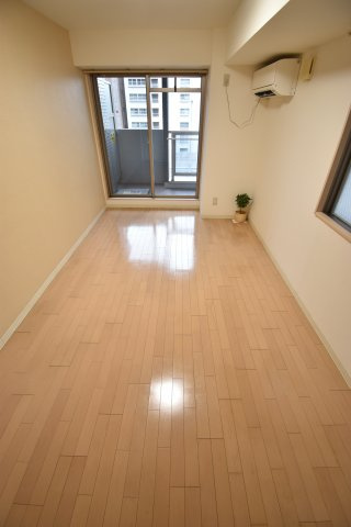 フォレスト西道頓堀の内装
