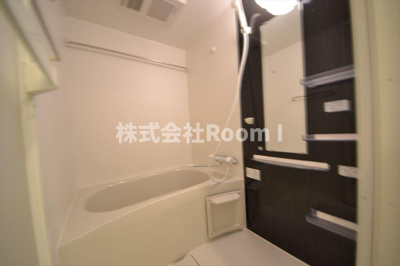 【浴室】 | セレニテ堺筋本町リアン | 日々の疲れを癒すお風呂付です