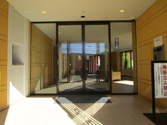 【エントランス】