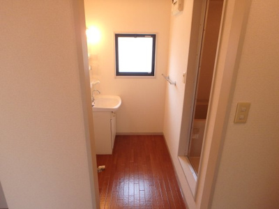 【その他】 | ドミール伏原 | ゆとりの洗面所で身支度スムーズです