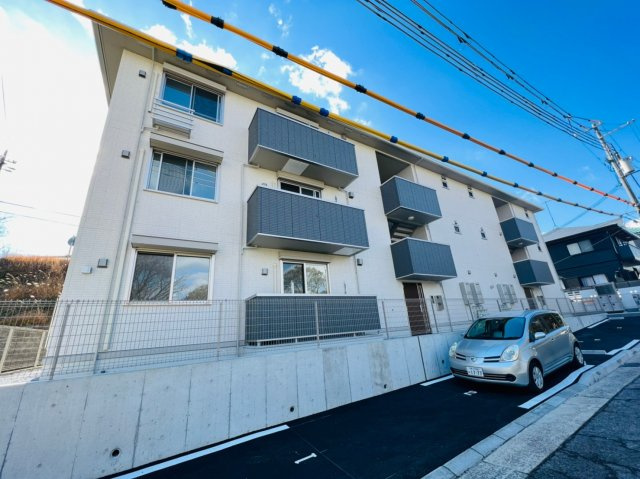 YKメゾン舞子台の外観