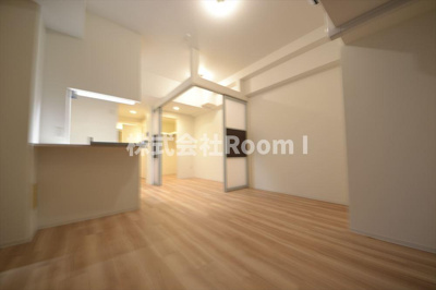 【洋室】 | セレニテ堺筋本町リアン | きれいな洋室です