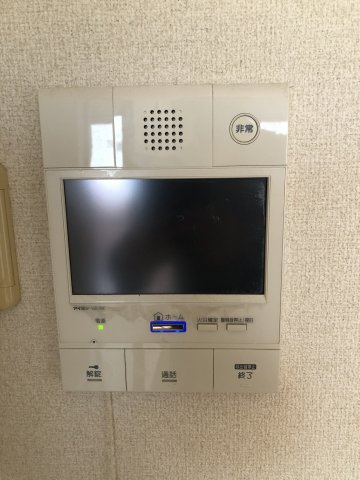 【セキュリティ】 | アミティエ博多駅南 | 同タイプ。退去後すぐの写真です（未内装）