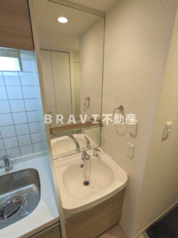 プレサンス堺筋本町フィリア BRAVI不動産の独立洗面台|【プレサンス堺筋本町フィリア】