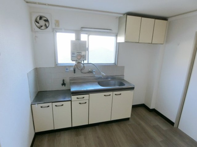 【キッチン】 | ミドリマンション | コンパクトなキッチンで掃除もラクラク