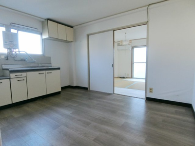 【居間・リビング】 | ミドリマンション | 使いやすい居間です