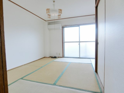 【その他】 | ミドリマンション | 和室、ちょっとしたくつろぎスペースにいかがでしょうか