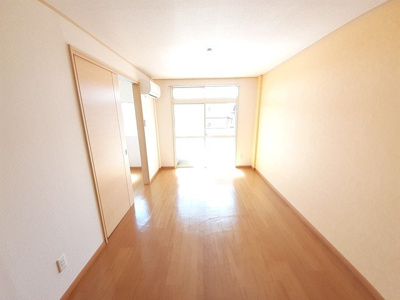 【居間・リビング】 | エルディム木津