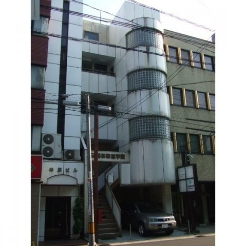 岐阜市住ノ江町２丁目のアパートの外観