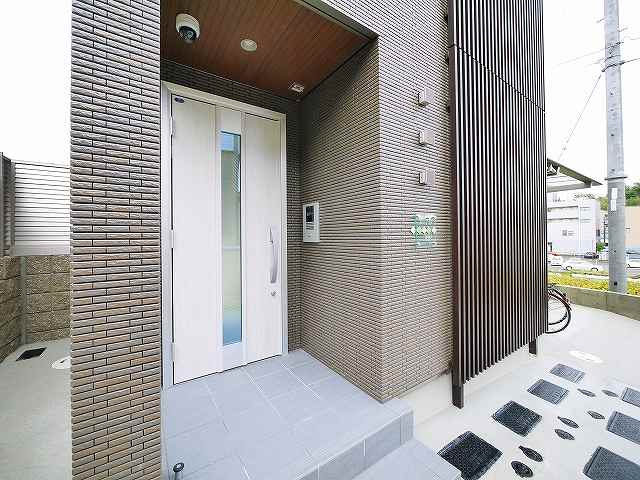 ル・ココン二番館のエントランス