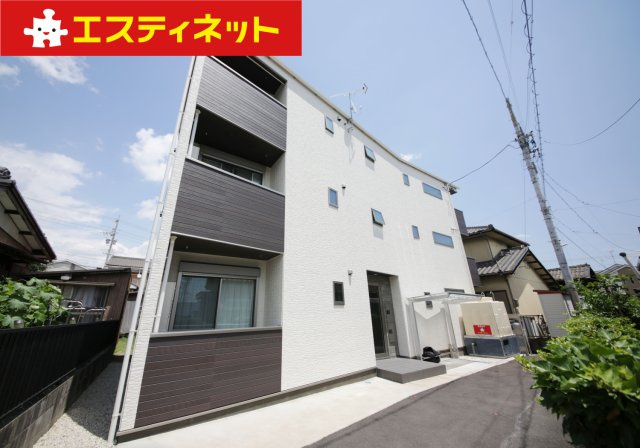 カーサミア亀崎の外観