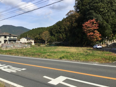 【前面道路含む現地写真】 | 絹山売地