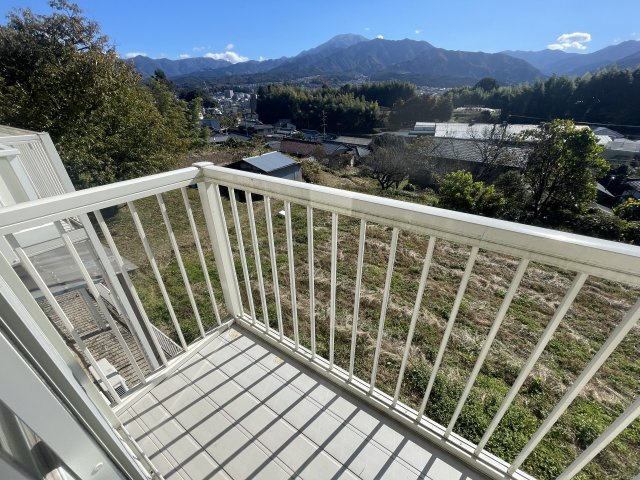 フィフティーンラブ西ヶ丘のバルコニー